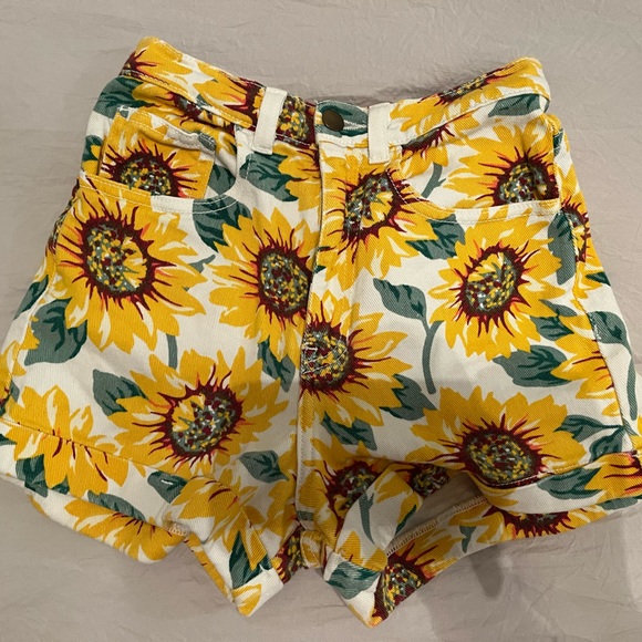 American Apparel Sunflower Shorts - Picture 1 of 3